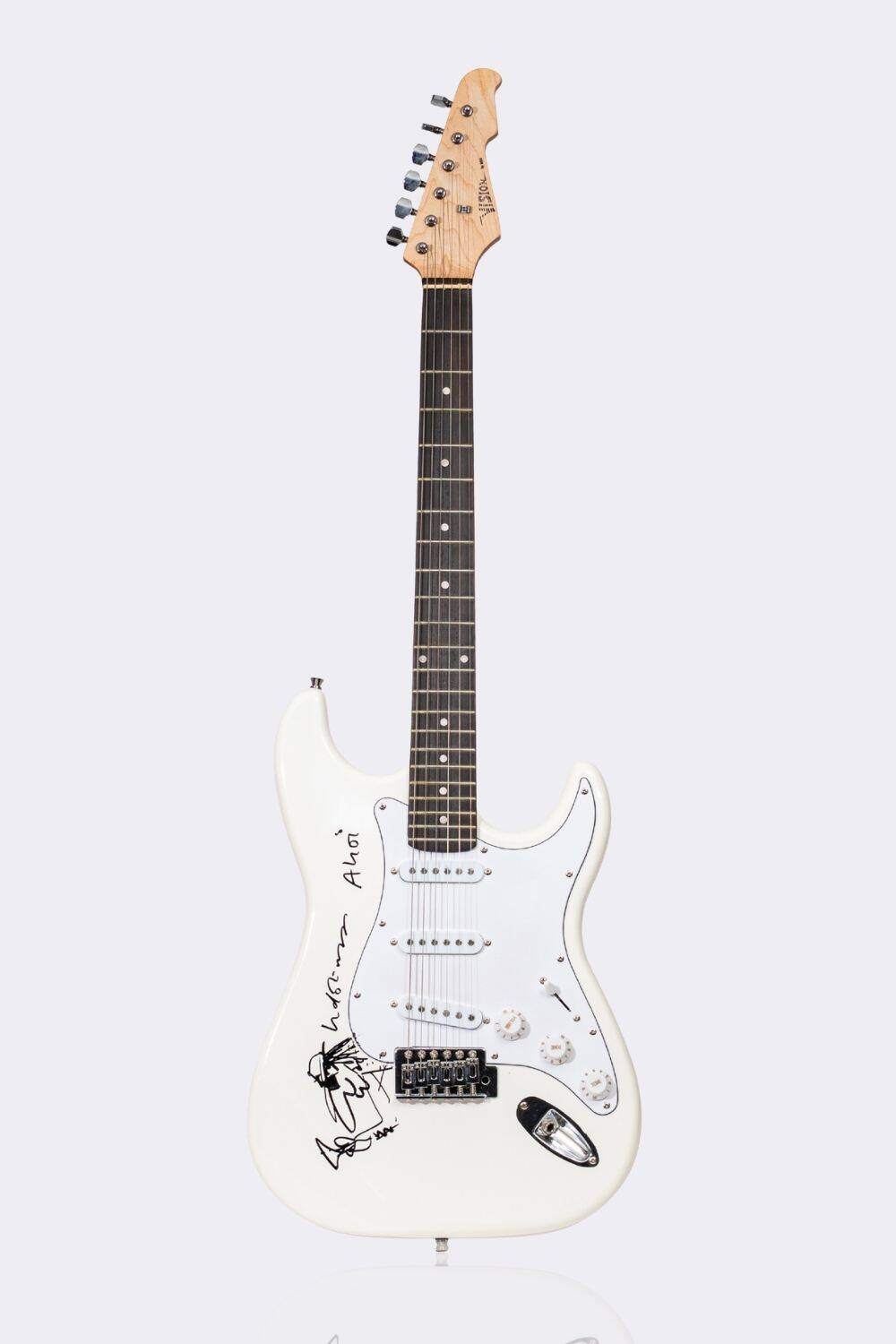 Handsignierte und bemalte E-Gitarre von Udo Lindenberg