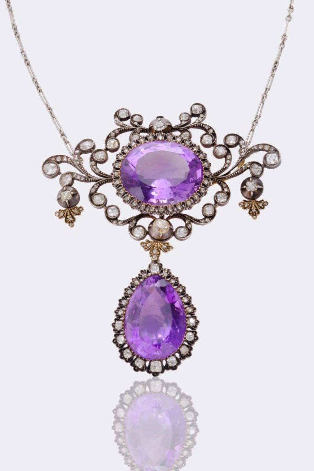 Fin de siècle Amethyst Anhänger mit Altschliffdiamanten