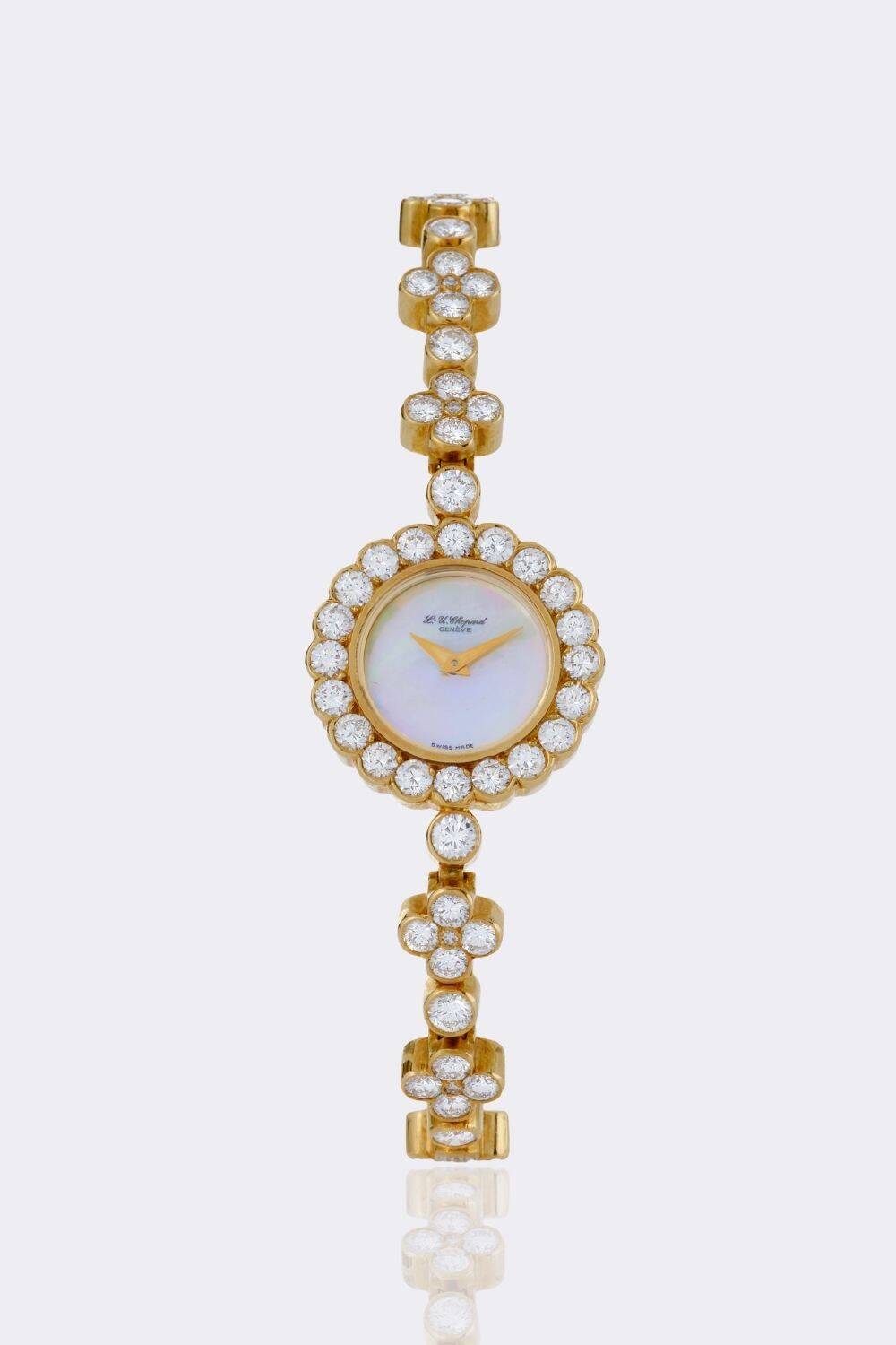 Damenarmbanduhr mit Diamanten
